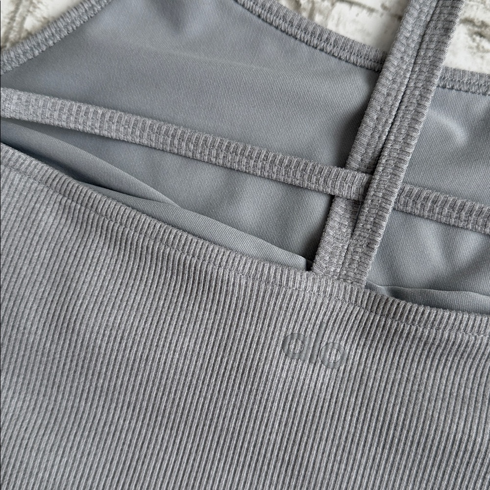 Alo Ribbed Crop Tank - Picture 5 of 7